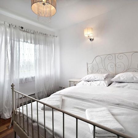 3 Bedrooms Apartment Zoliborz Gwiazdzista Warsaw Ngoại thất bức ảnh